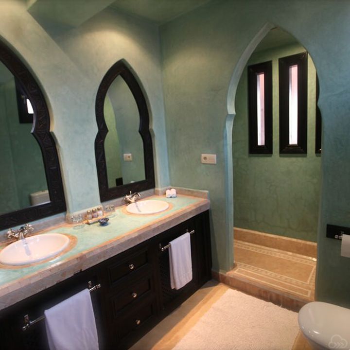 Gallery 5