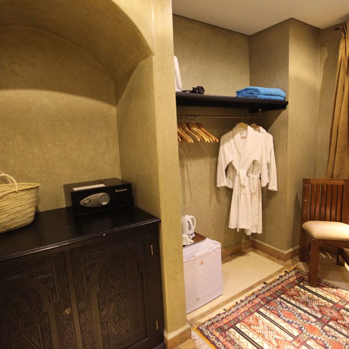 Gallery 8