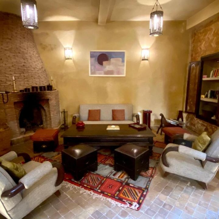 Gallery 11