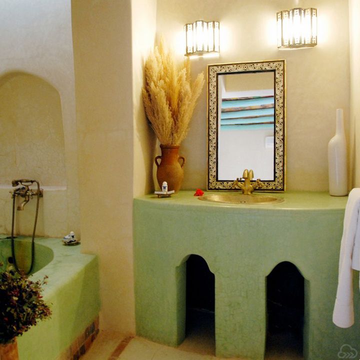 Gallery 7
