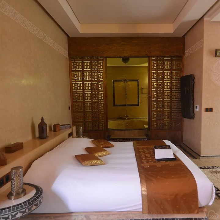 Gallery 9
